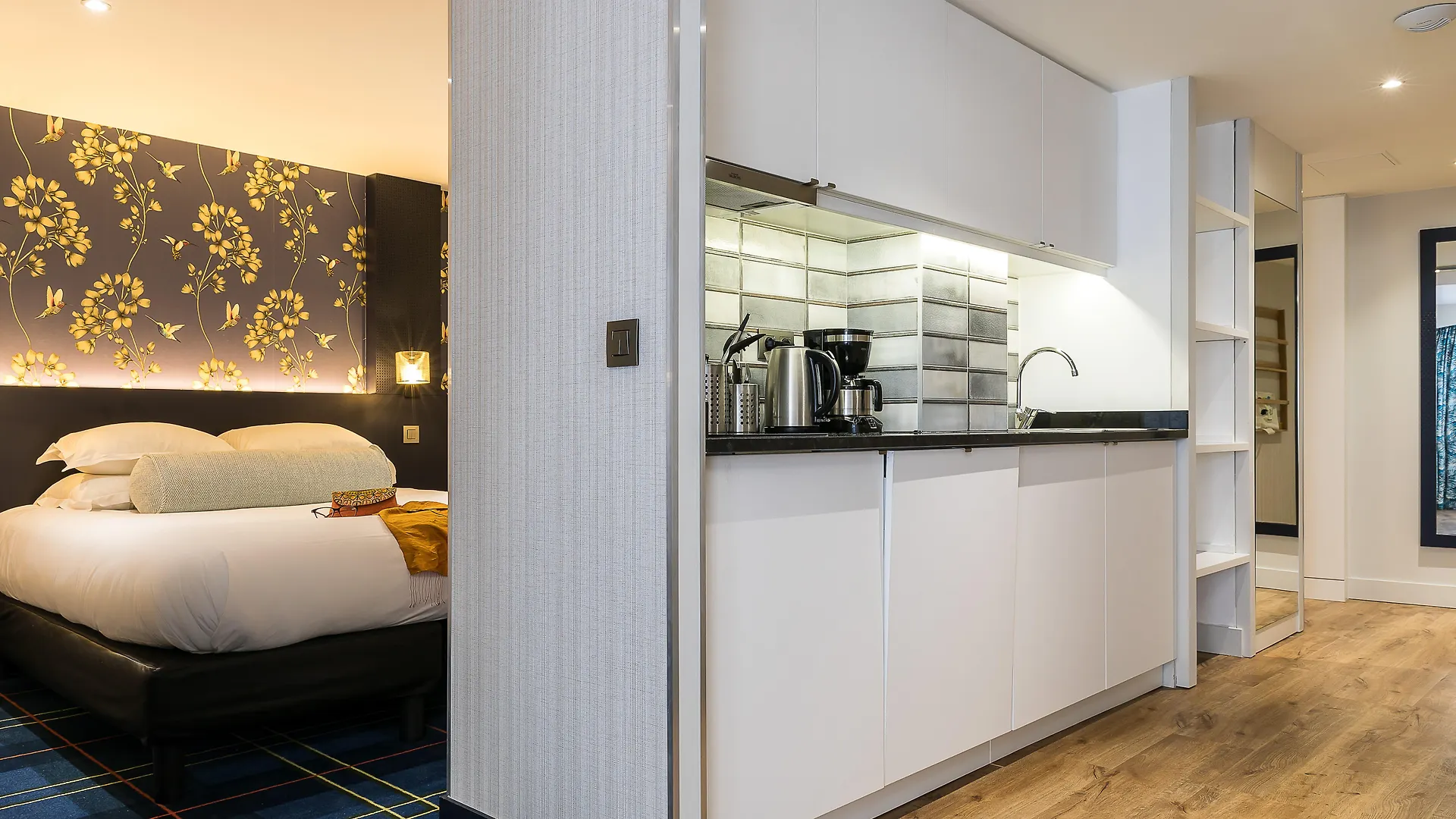 Aparthotel Cadet